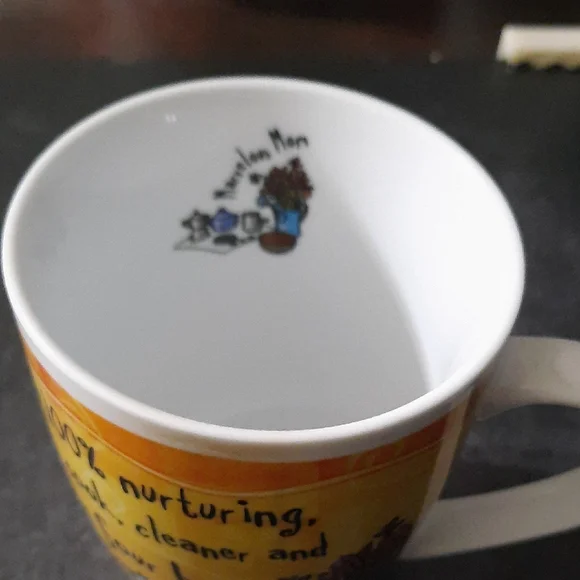 Marvelous Mom Yellow Ceramic Coffee Mug - Picture 8 of 8